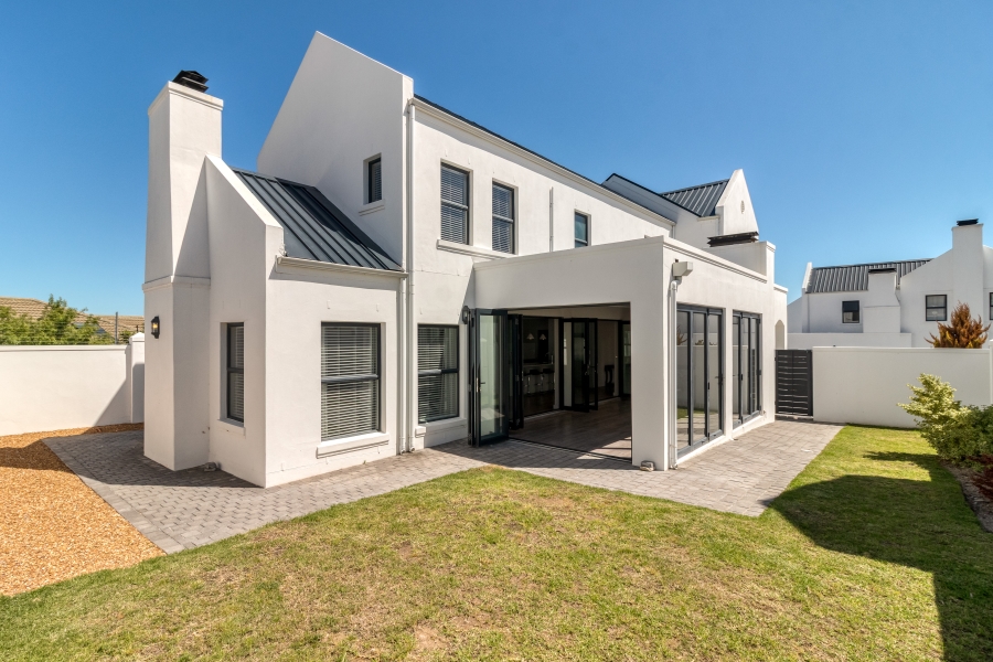 3 Bedroom Property for Sale in D’Stellen Estate Western Cape